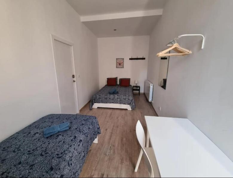 Private Rooms In Born Barcelona Exterior photo