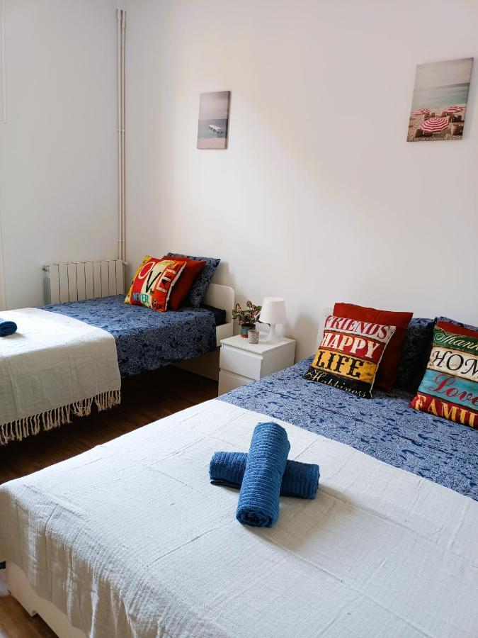 Private Rooms In Born Barcelona Exterior photo